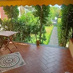 Versilia - Con Giardino Dom wakacyjny Marina di Pietrasanta