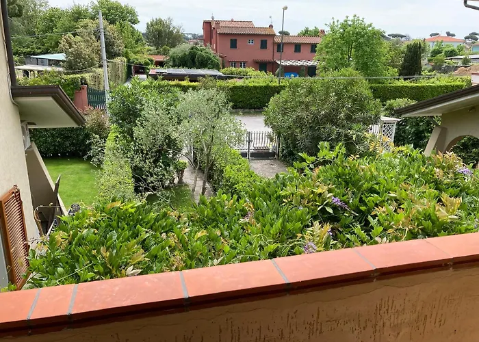 Versilia - Con Giardino Dom wakacyjny Marina di Pietrasanta