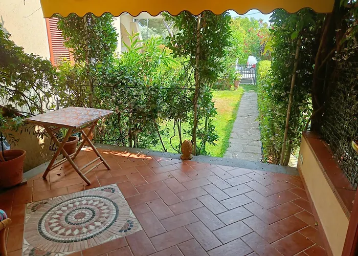 Versilia - Con Giardino Dom wakacyjny Marina di Pietrasanta